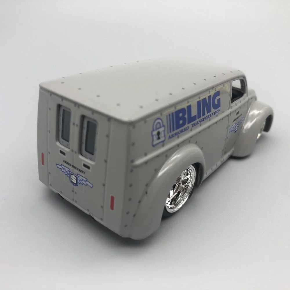 Jada D-Rods 1939 39 Div Cruizer Bling‎ Armored Truck Transportation Diecast 1/64